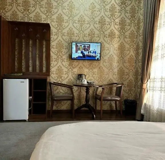 Standard-huone, Hamet