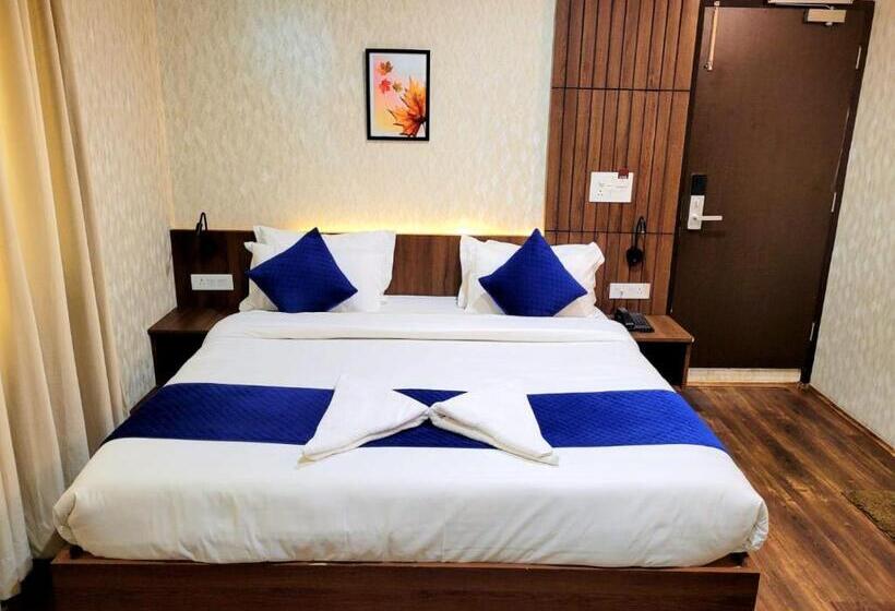 غرفة سوبيريور, Royal Plaza