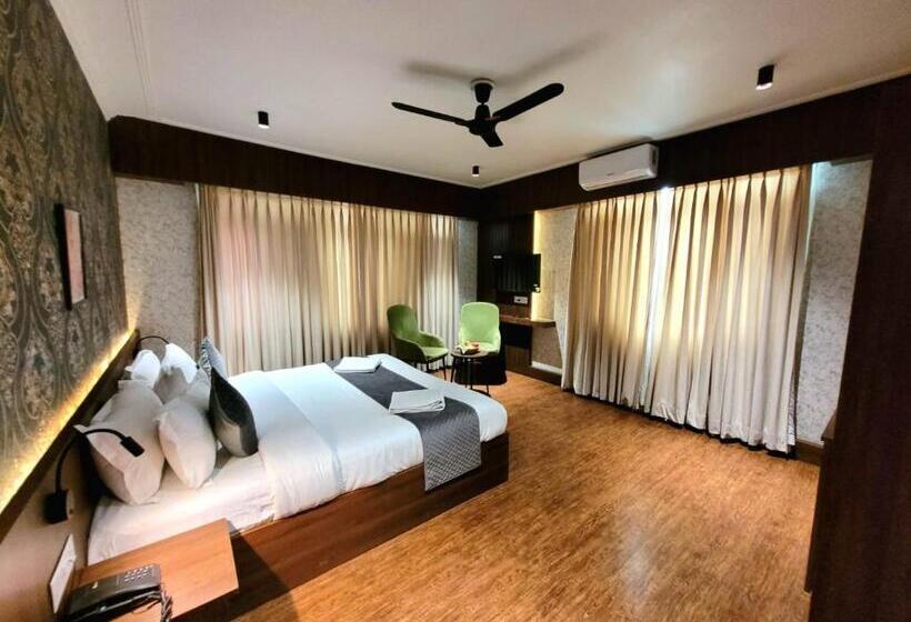 غرفة سوبيريور, Royal Plaza