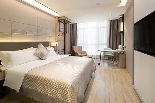 带大床的标准间, 莫林酒店(moning Hotel）