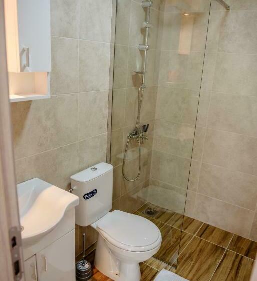 استودیوی استاندارد, Premium Apartments