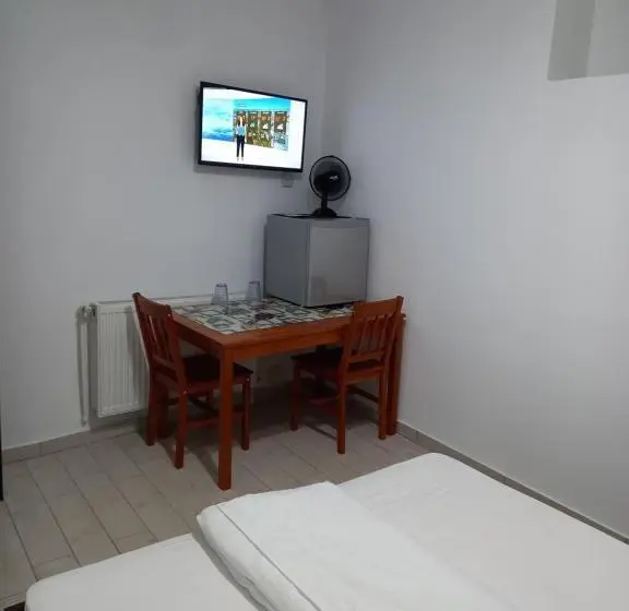Habitación Estándar Baño Exterior, Cazare Centrum