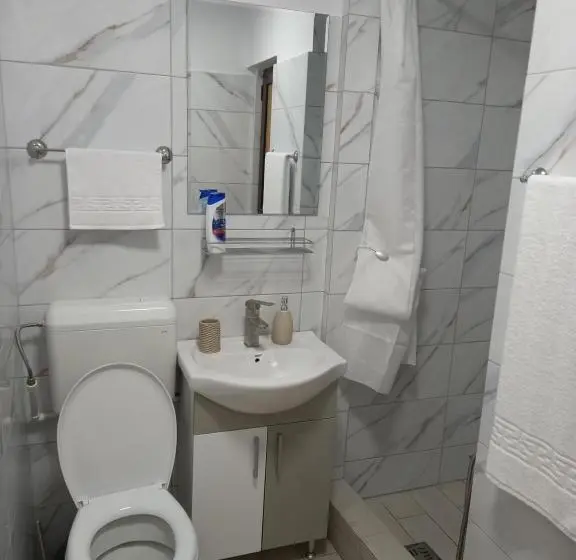 Habitación Estándar Baño Exterior, Cazare Centrum