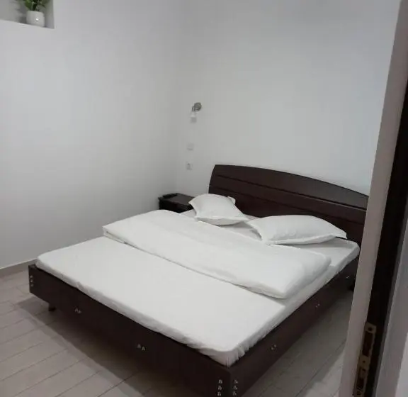 Habitación Estándar Baño Exterior, Cazare Centrum