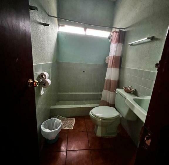 اتاق استاندارد سه نفره, Hanna Resort