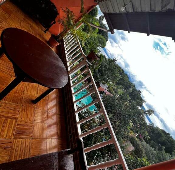 اتاق استاندارد سه نفره, Hanna Resort