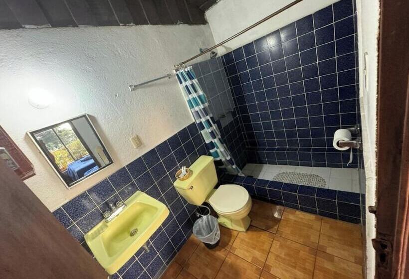 اتاق خانوادگی, Hanna Resort