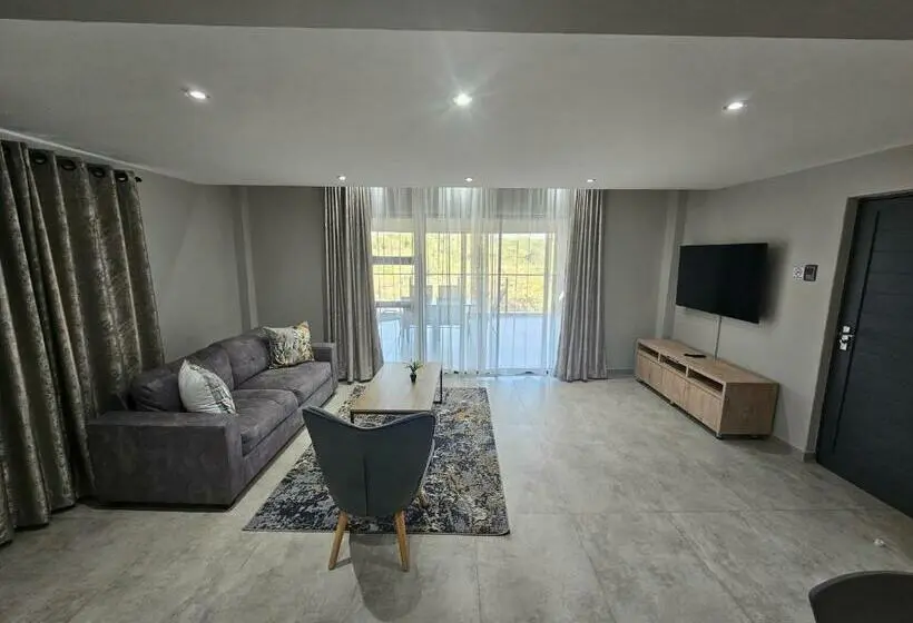 Huoneisto 2 Makuuhuonetta, Casa De Luxe