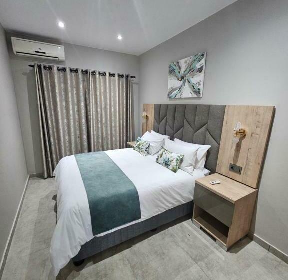 דירת שני חדרים, Casa De Luxe