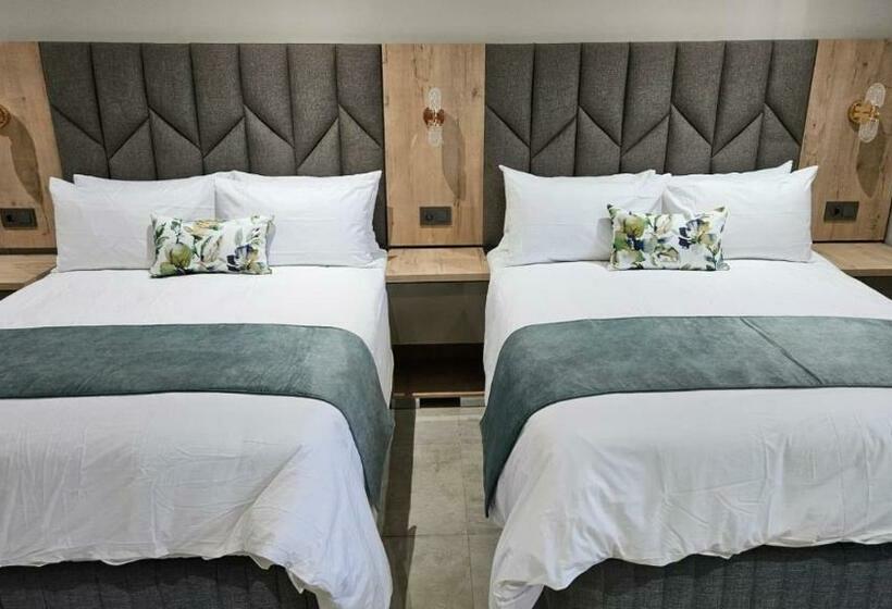 סוויטה משפחתית, Casa De Luxe