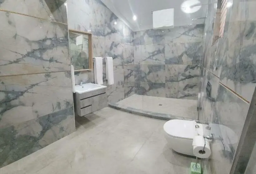 Deluxe-sviitti, Casa De Luxe