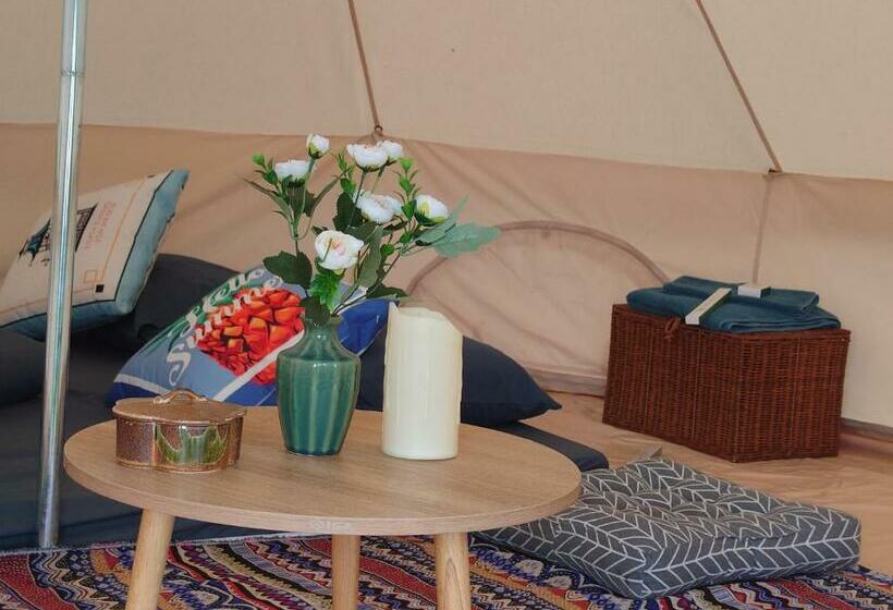 چادر با خدمات رفاهی استاندارد, Viewest Glamping Dong Mo