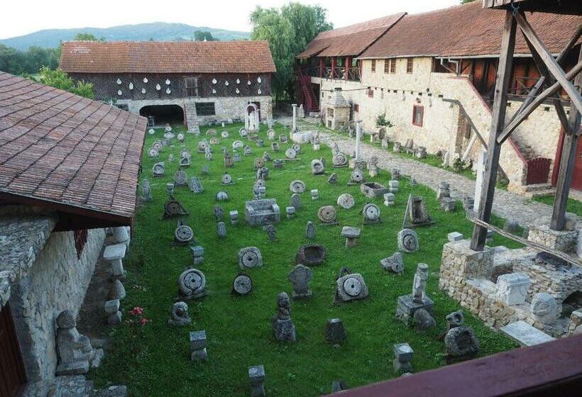 스탠다드 스튜디오 (테라스구비), Conacul Muzeul Pietrei