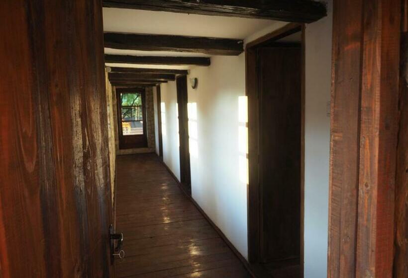 침실 2개 아파트, Conacul Muzeul Pietrei