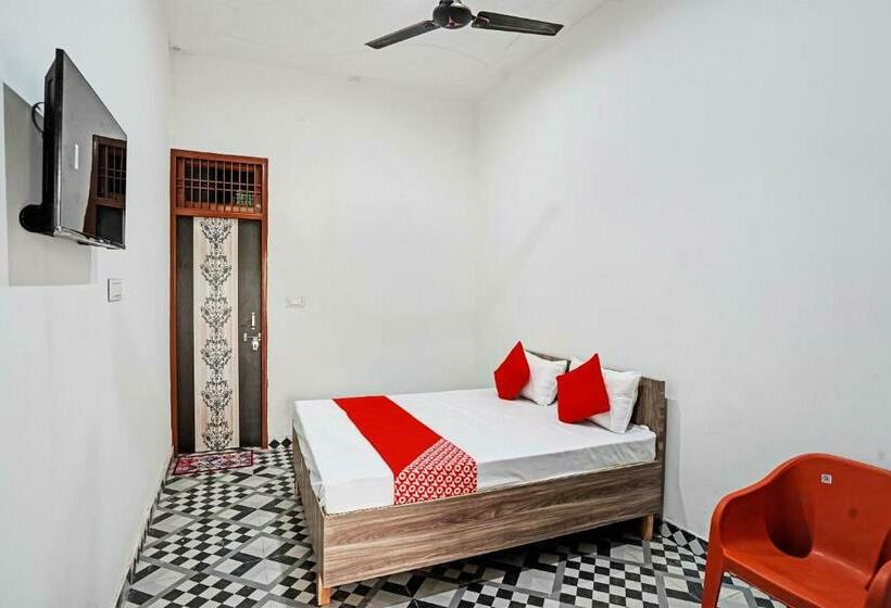 חדר קלאסי לשלושה, Oyo Flagship Sparrow House Residency