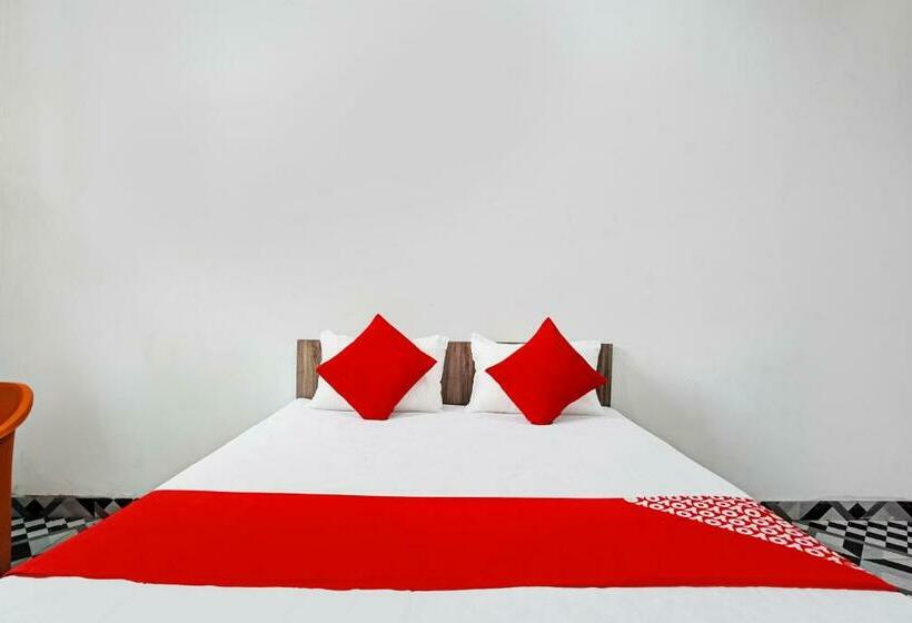 חדר קלאסי לשלושה, Oyo Flagship Sparrow House Residency