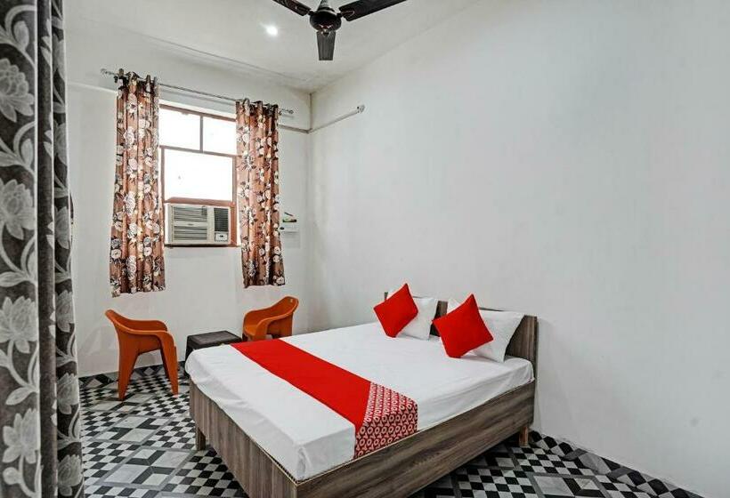 חדר קלאסי לשלושה, Oyo Flagship Sparrow House Residency