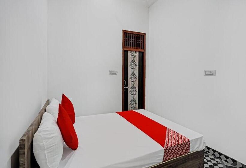 חדר קלאסי לשלושה, Oyo Flagship Sparrow House Residency