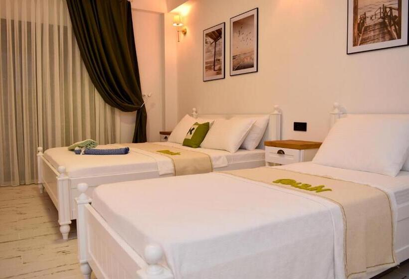 اتاق سه نفره دلوکس با چشم‌انداز دریا, Maslin Otel