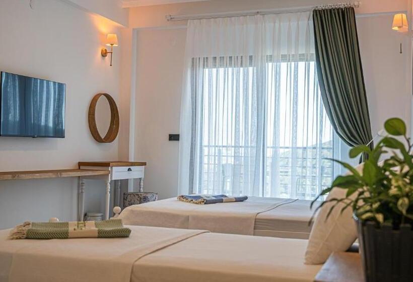 オーシャンビューのデラックストリプルルーム, Maslin Otel