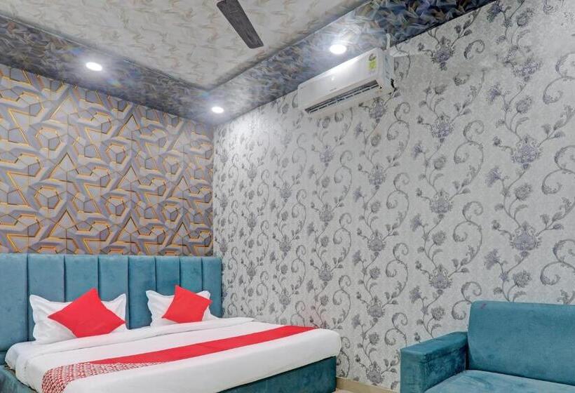 Трехместный Номер Классика, Oyo Flagship Hotel Mayur Residency