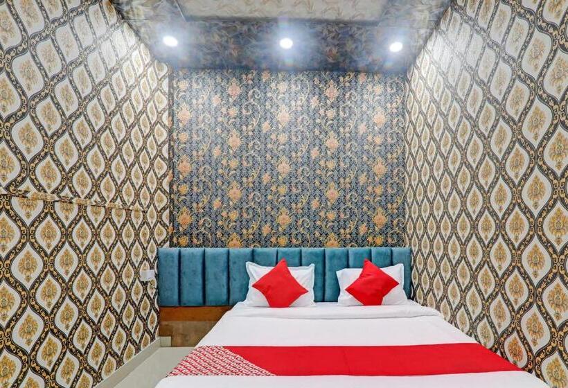 Трехместный Номер Классика, Oyo Flagship Hotel Mayur Residency