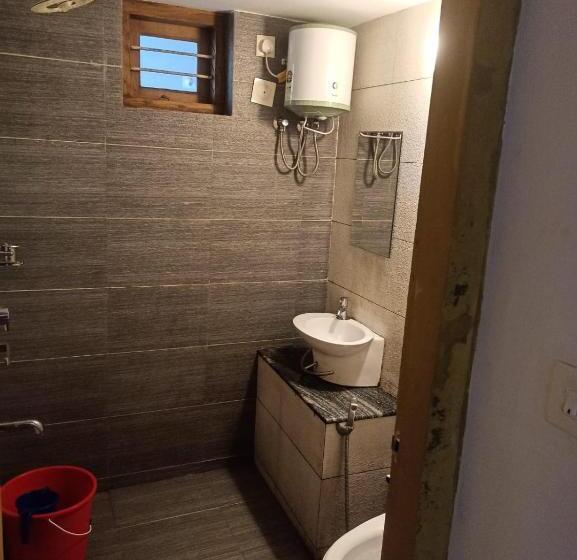 家庭间, B Camp Resorts & Homestays