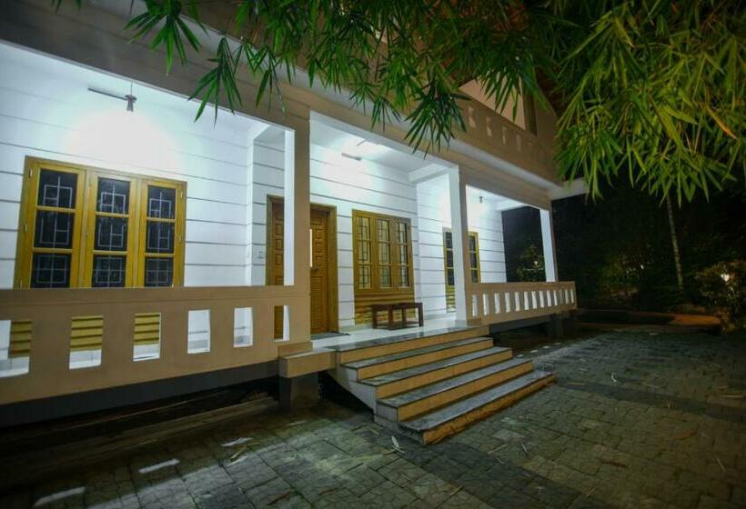 家庭间, B Camp Resorts & Homestays