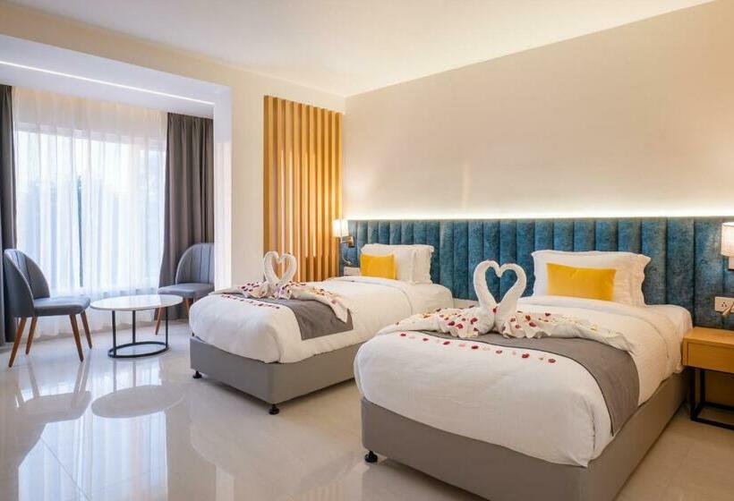 标准间, Clubway Grand A Boutique