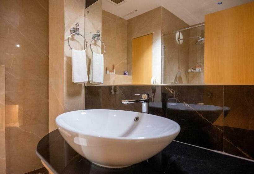 标准间, Clubway Grand A Boutique