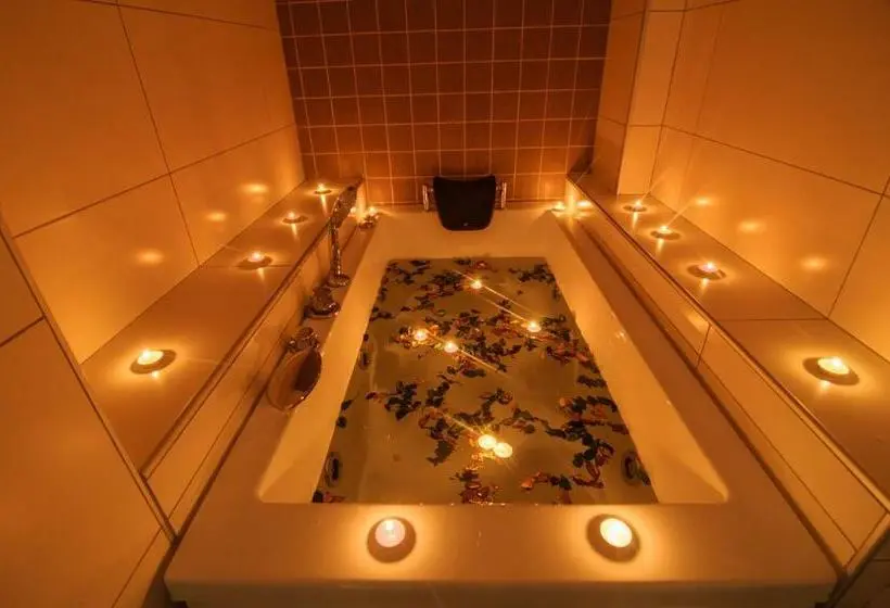 اتاق استاندارد سه نفره, ä°lhan Kardeåler Apart Otel