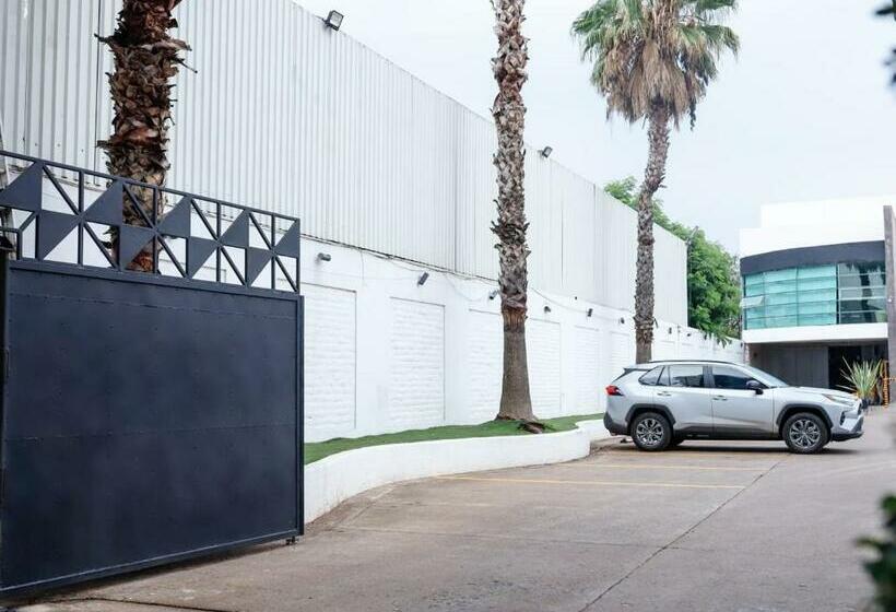 غرفة ديلوكس, Alambique Hotel Express