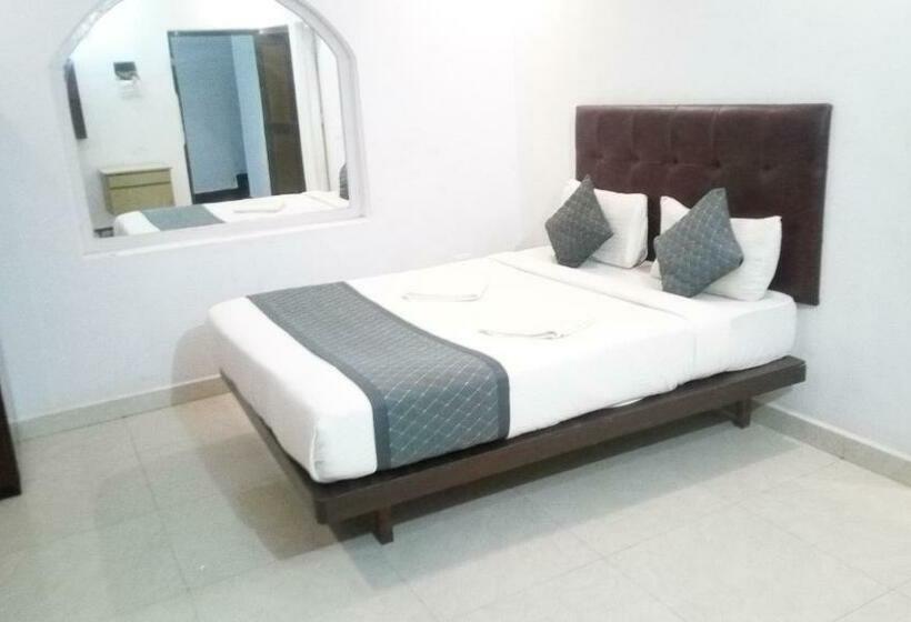 חדר משפחתי, Goa Divine Candolim