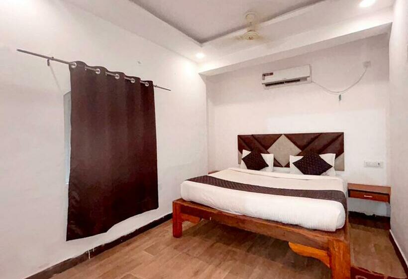 수피리어 트리플 룸, Goa Divine Candolim