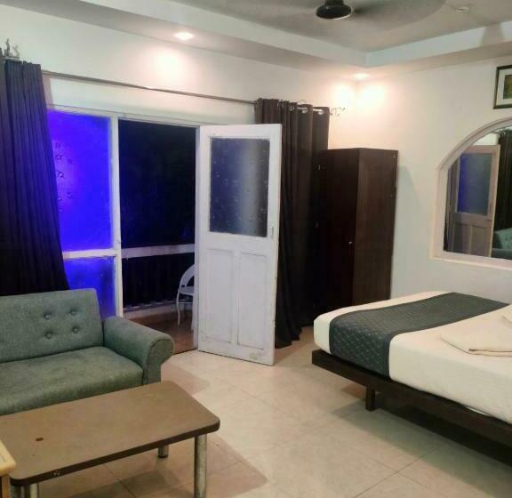 חדר משפחתי, Goa Divine Candolim