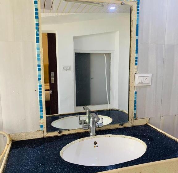 חדר משפחתי, Goa Divine Candolim