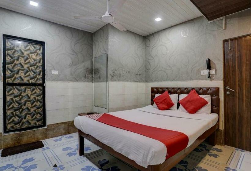 三人经典房间, Sapna Residency