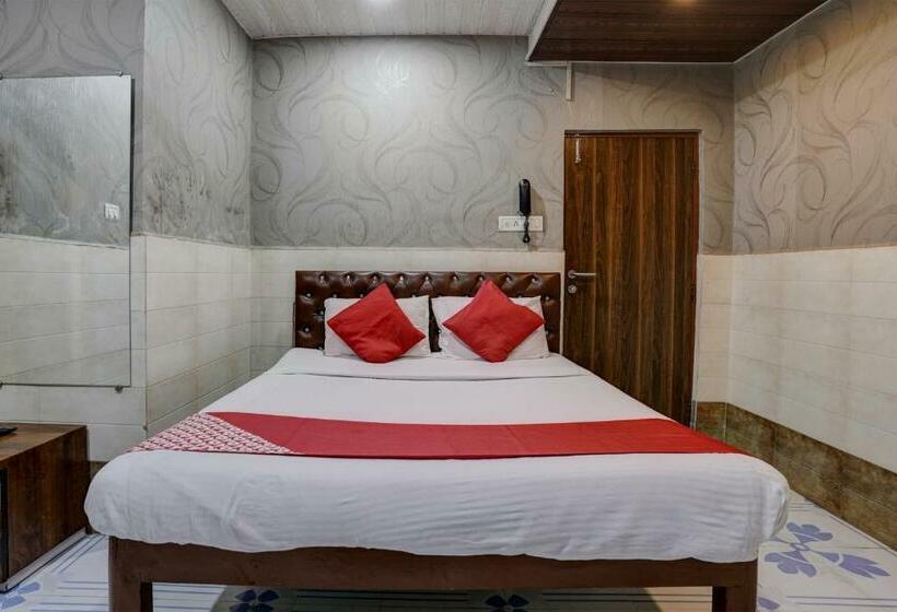 Трехместный Номер Классика, Sapna Residency