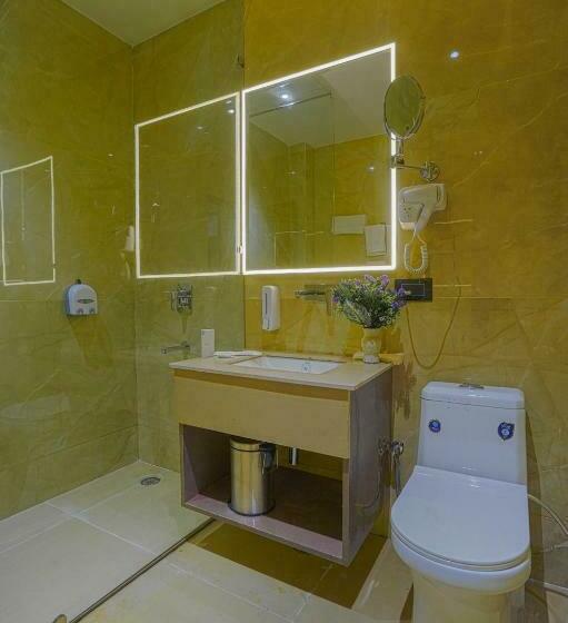 디럭스 룸 킹사이즈 침대, Escala By Levelup