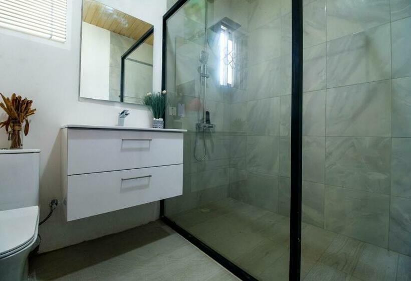 Escritório Estándar, Irofo City Apartments