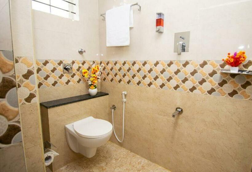 חדר אקונומי, Octave Hotel Jm Residency