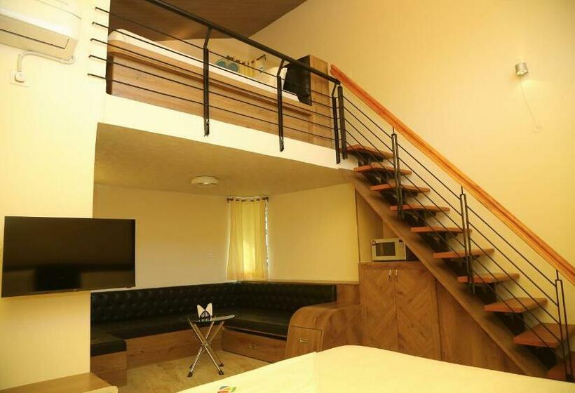Студия Стандарт, The Venue By Seasons Suites @ Yelahanka