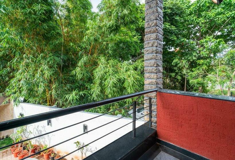 إستوديو قياسى, The Venue By Seasons Suites @ Yelahanka