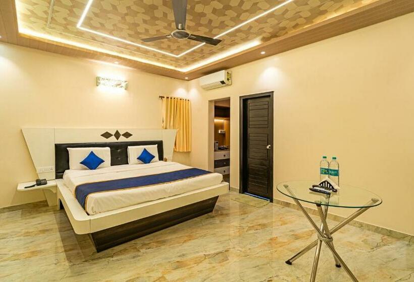 Люкс Кровать Кинг, The Venue By Seasons Suites @ Yelahanka