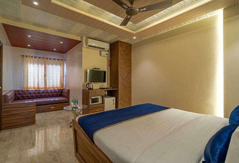 غرفة إقتصادية رباعية, The Venue By Seasons Suites @ Yelahanka