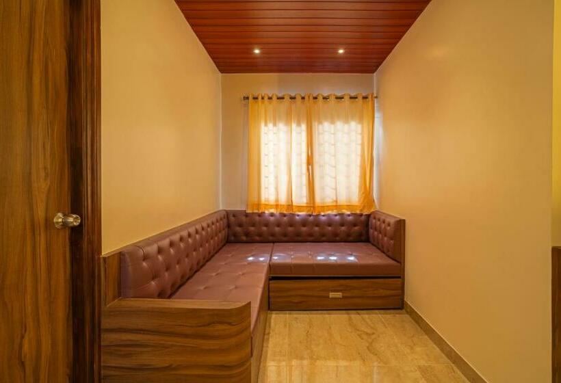 غرفة إقتصادية رباعية, The Venue By Seasons Suites @ Yelahanka