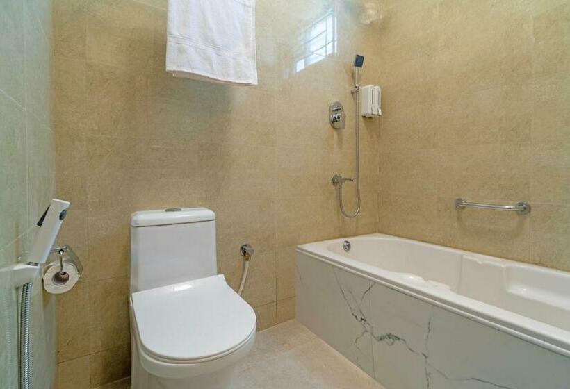 חדר סופריור לשלושה, The Venue By Seasons Suites @ Yelahanka