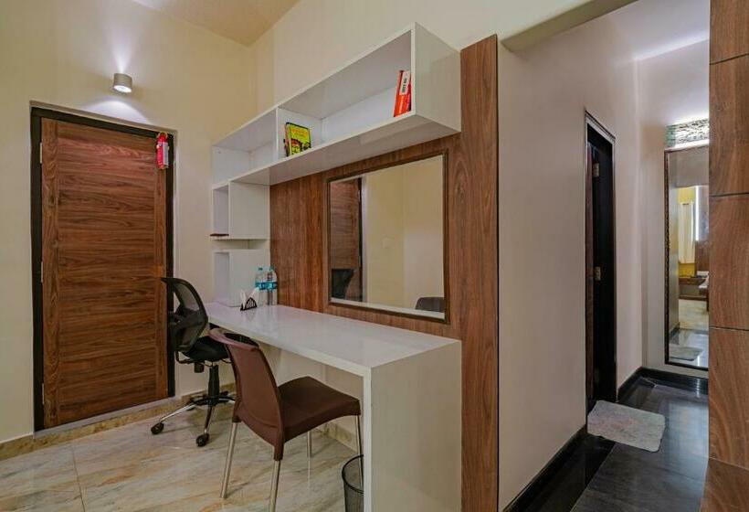 غرفة قياسية سرير كينج, The Venue By Seasons Suites @ Yelahanka