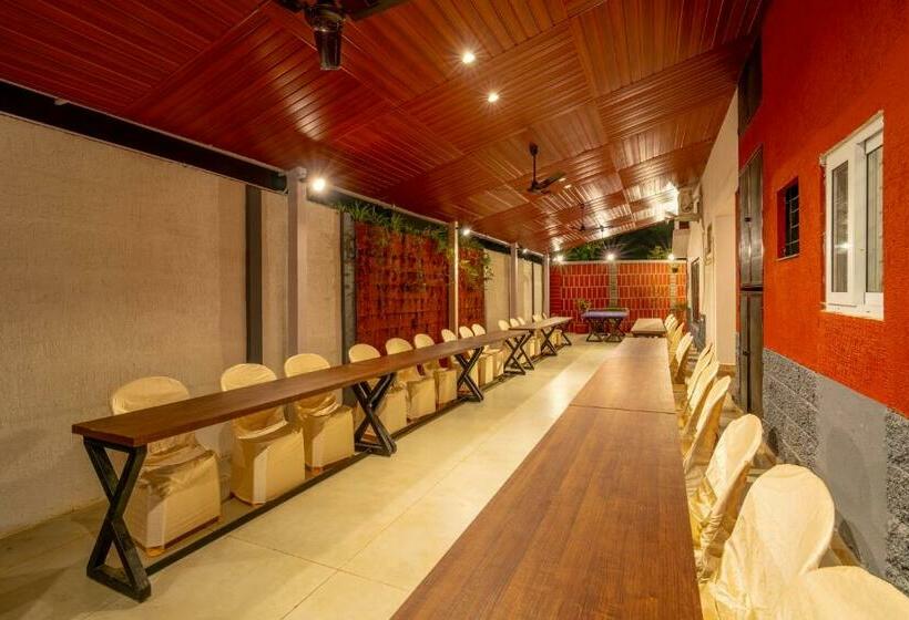 Вилла с 1 спальней и бассейном, The Venue By Seasons Suites @ Yelahanka