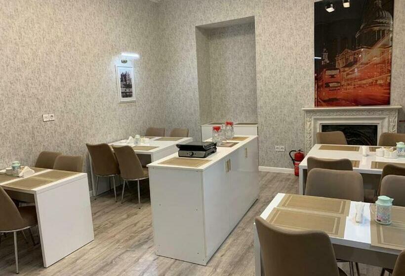 חדר משפחתי דלוקס, Sahil Boutique